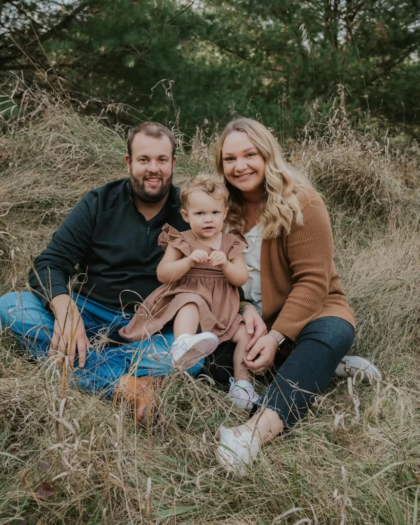 Melanie, her husband and her daughter